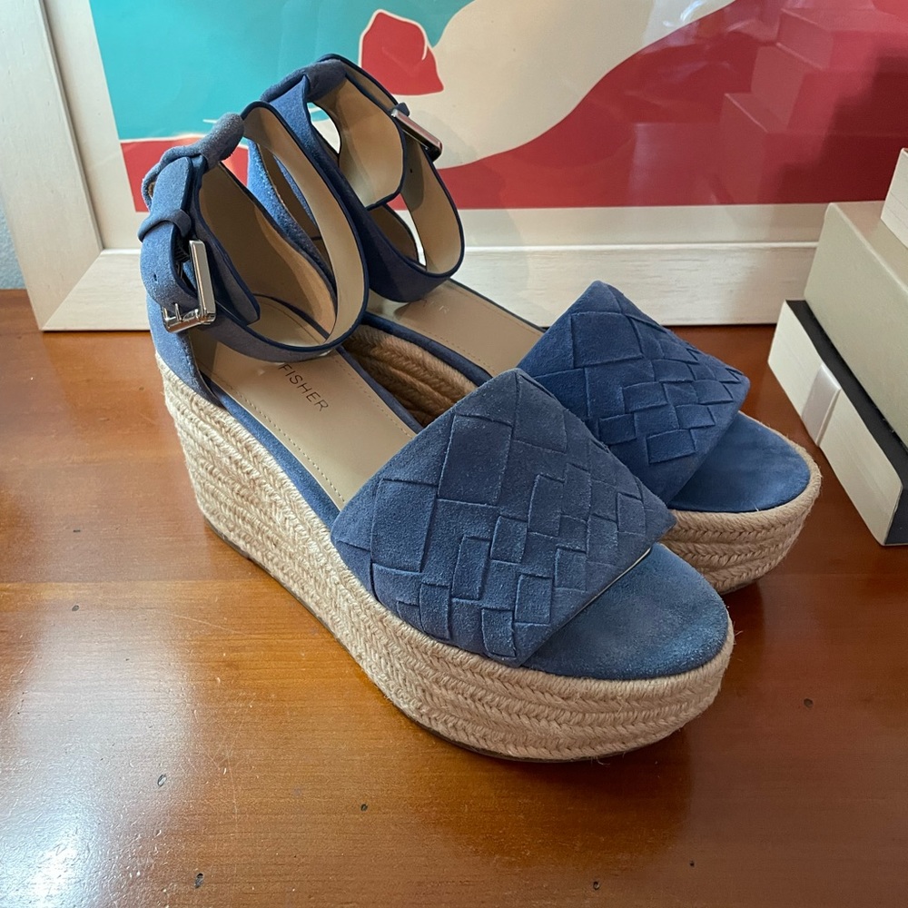 Marc Fisher blue espadrille platforms